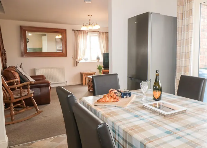 Heather Croft Уитби